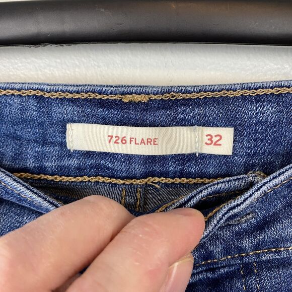Levis 726 Flare Jeans‎ Womens 32 Blue High Rise Denim Waterless Stretch Zip Fly - Picture 3 of 13